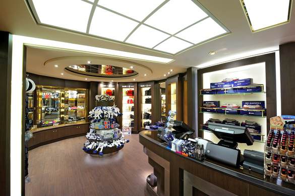 MSC Cruises MSC Preziosa Shopping - Credits - MSC Rights 1.jpg